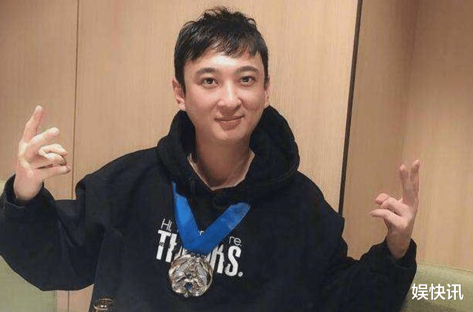 王思聪最新动态，友情派对展现独特魅力