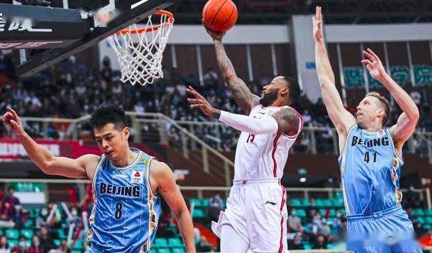 广东男篮最新动态与赛场进展🏀